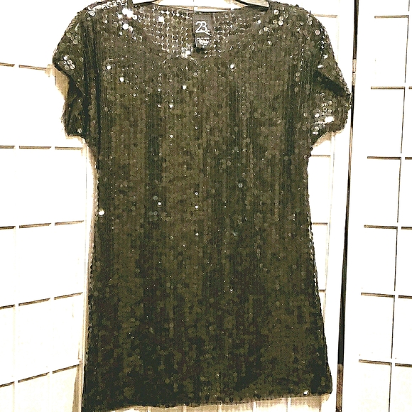 23rd St. BLACK SEQUIN TOP 100% POLYESTER SZ S - Picture 1 of 5